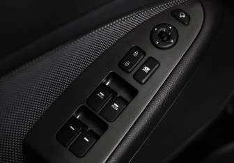 Подержанный автомобиль Kia Optima Sedan 2013 года (18 фото)