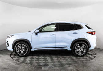 Подержанный автомобиль Exeed LX 2023 года (9 фото)