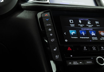 Подержанный автомобиль Infiniti QX50 2018 года (22 фото)