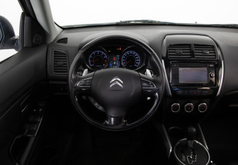 Подержанный автомобиль Citroen C4 Aircross 2014 года (9 фото)