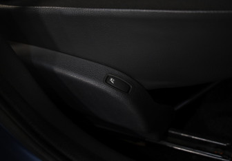 Подержанный автомобиль Renault Logan Sedan 2011 года (18 фото)