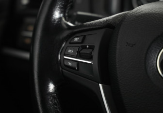 Подержанный автомобиль BMW X3 2017 года (12 фото)