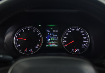 Подержанный автомобиль Toyota RAV4 2019 года (12 фото)