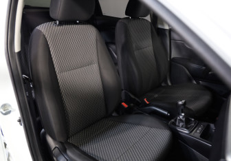 Подержанный автомобиль Kia Rio Sedan 2017 года (18 фото)