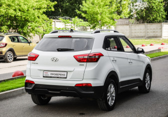 Подержанный автомобиль Hyundai Creta 2019 года (6 фото)