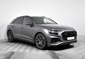 Подержанный автомобиль Audi Q8 2019 года (3 фото)