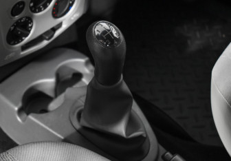 Подержанный автомобиль Renault Logan Sedan 2007 года (10 фото)