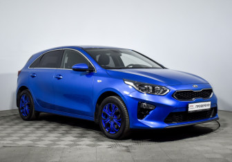 Подержанный автомобиль Kia Ceed Hatchback 2020 года (3 фото)