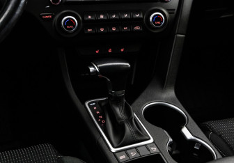 Подержанный автомобиль Kia Sportage 2020 года (13 фото)