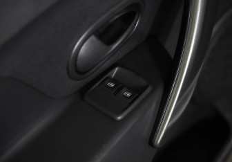 Подержанный автомобиль Renault Sandero 2020 года (17 фото)