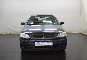 Подержанный автомобиль Opel Astra Hatchback 2003 года (2 фото)