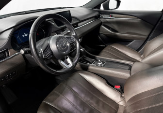 Подержанный автомобиль Mazda 6 Sedan 2020 года (9 фото)