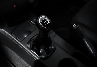 Подержанный автомобиль Mitsubishi Outlander 2006 года (11 фото)