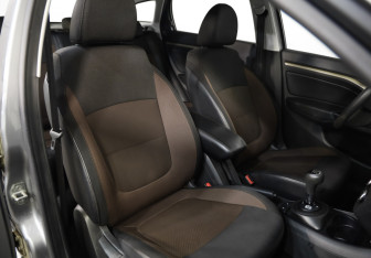 Подержанный автомобиль LADA (ВАЗ) Vesta Wagon 2018 года (22 фото)