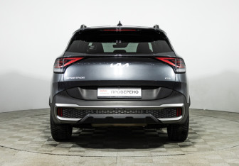 Подержанный автомобиль Kia Sportage 2022 года (6 фото)