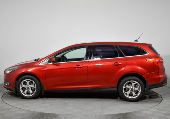 Подержанный автомобиль Ford Focus Wagon 2016 года (8 фото)