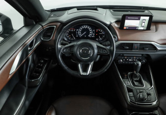 Подержанный автомобиль Mazda CX-9 2019 года (10 фото)