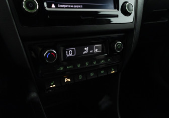 Подержанный автомобиль Skoda Rapid Liftback 2019 года (17 фото)