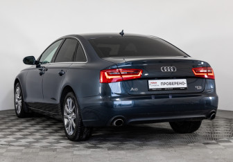 Подержанный автомобиль Audi A6 Sedan 2011 года (7 фото)