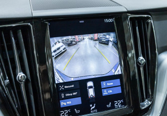 Подержанный автомобиль Volvo XC60 2018 года (25 фото)