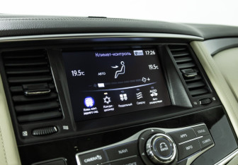 Подержанный автомобиль Infiniti QX80 2018 года (22 фото)