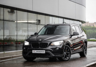 Подержанный автомобиль BMW X1 2013 года (1 фото)