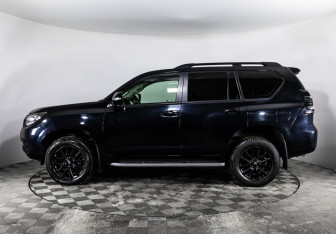 Подержанный автомобиль Toyota Land Cruiser Prado 2021 года (9 фото)