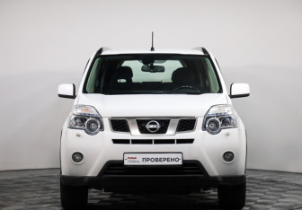 Подержанный автомобиль Nissan X-Trail 2014 года (2 фото)