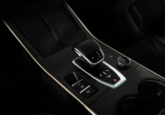 Подержанный автомобиль Omoda C5 2024 года (19 фото)