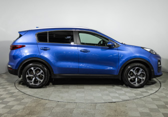 Подержанный автомобиль Kia Sportage 2021 года (4 фото)