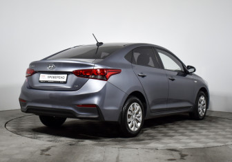 Подержанный автомобиль Hyundai Solaris Sedan 2018 года (5 фото)