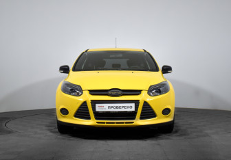 Подержанный автомобиль Ford Focus Hatchback 2012 года (2 фото)