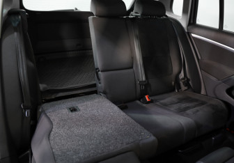 Подержанный автомобиль Volkswagen Tiguan 2015 года (24 фото)