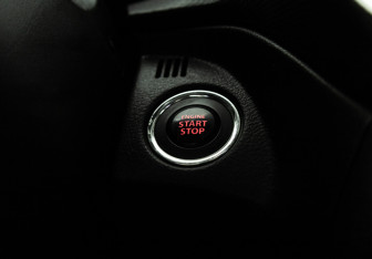 Подержанный автомобиль Suzuki SX4 Hatchback 2014 года (16 фото)