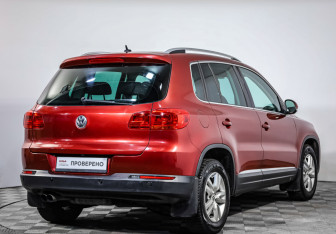 Подержанный автомобиль Volkswagen Tiguan 2011 года (5 фото)