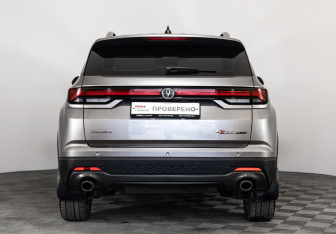 Подержанный автомобиль Changan CS35PLUS 2023 года (8 фото)