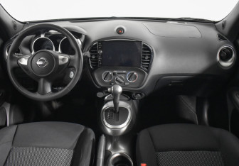 Подержанный автомобиль Nissan Juke 2015 года (13 фото)