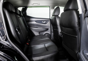 Подержанный автомобиль Nissan Qashqai 2016 года (15 фото)