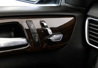 Подержанный автомобиль Mercedes-Benz GLE 2016 года (20 фото)