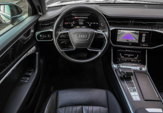 Подержанный автомобиль Audi A6 Sedan 2021 года (11 фото)