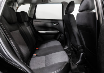 Подержанный автомобиль Suzuki Vitara 2016 года (21 фото)