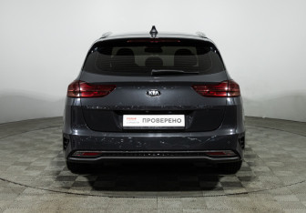 Подержанный автомобиль Kia Ceed Wagon 2020 года (6 фото)