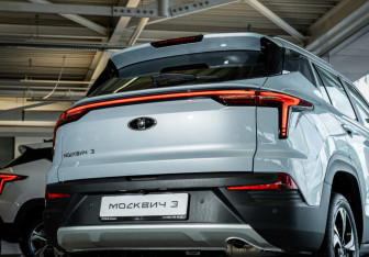 Новый Москвич 3 2024 (7 фото)