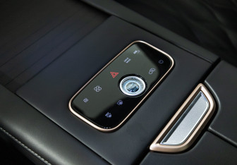 Подержанный автомобиль Exeed VX 2024 года (27 фото)