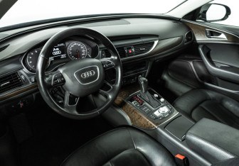 Подержанный автомобиль Audi A6 Sedan 2016 года (11 фото)