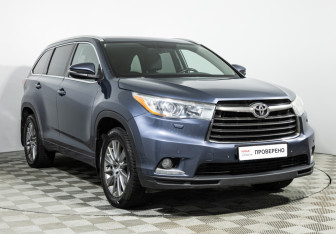 Подержанный автомобиль Toyota Highlander 2014 года (3 фото)