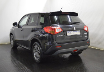 Подержанный автомобиль Suzuki Vitara 2018 года (7 фото)