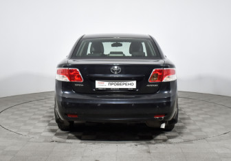 Подержанный автомобиль Toyota Avensis Sedan 2009 года (6 фото)