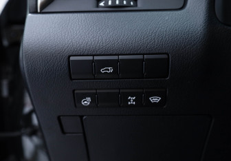 Подержанный автомобиль Lexus RX 2020 года (30 фото)