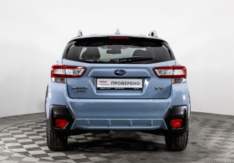 Подержанный автомобиль Subaru XV 2018 года (6 фото)